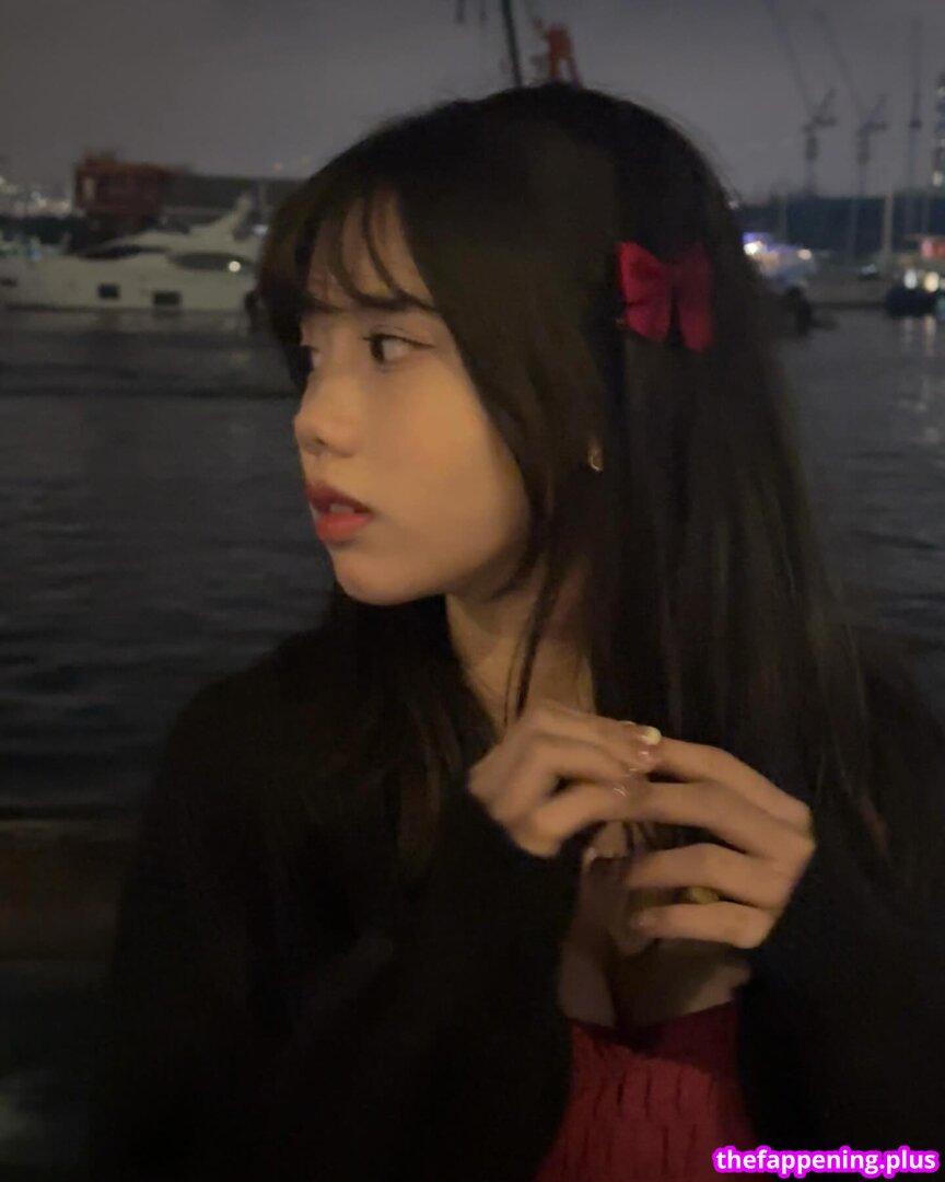 ccl._.06 Fotografie OnlyFans Dezbrăcată #1