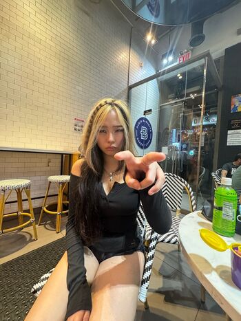 Full leaked Cellow page private onlyfans photo