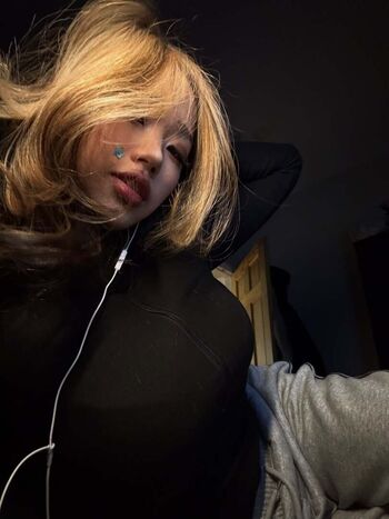 Full leaked Cellow page private onlyfans photo