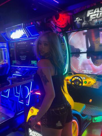 Full leaked Cellow page private onlyfans photo