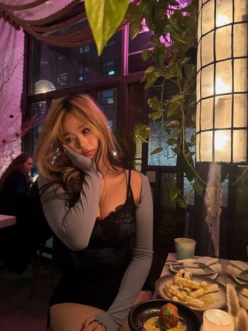 Full leaked Cellow page private onlyfans photo