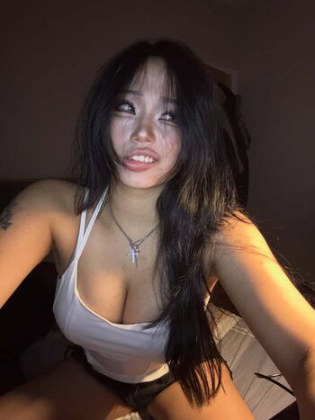 Full leaked Cellow page private onlyfans photo