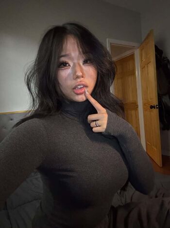 Full leaked Cellow page private onlyfans photo