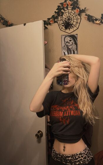 Full leaked Cemeteryfaerie private onlyfans photo