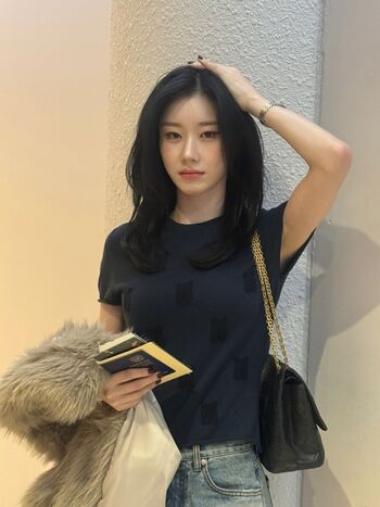 Full leaked Chaeryeong page private onlyfans photo