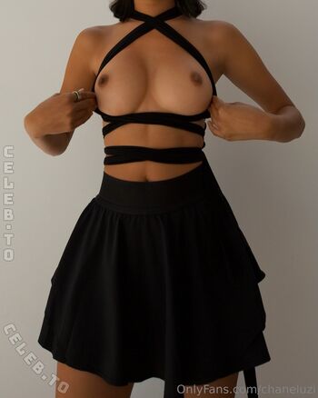 Full leaked Chanel uzi private onlyfans photo