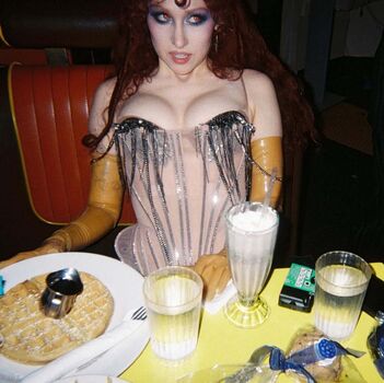 Full leaked Chappell roan page private onlyfans photo