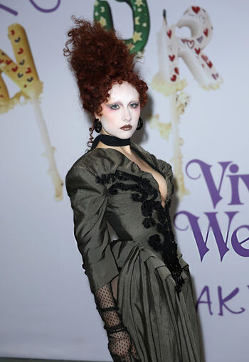 Full leaked Chappell roan page private onlyfans photo