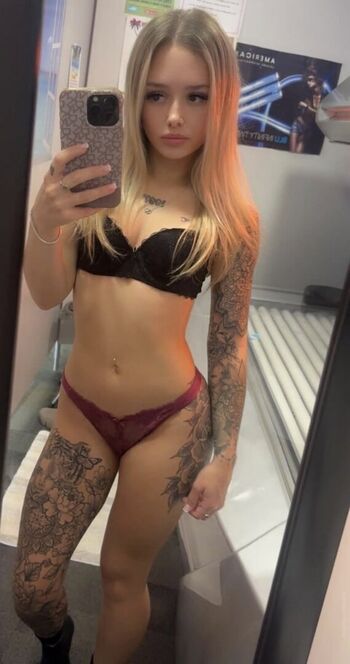 Full leaked Chardavies private onlyfans photo