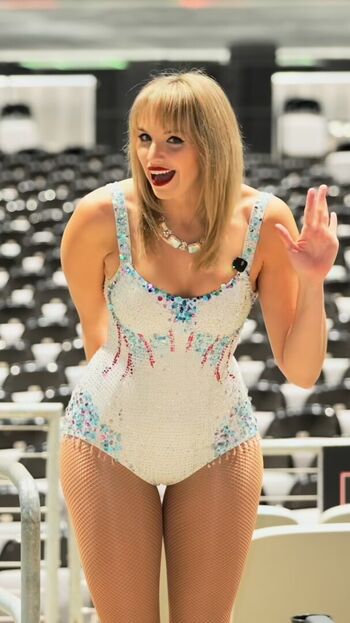 Full leaked Charity eden taylor swift impersonator page private onlyfans photo