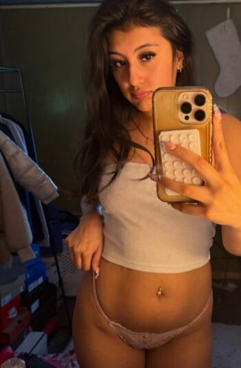 Full leaked Charleneee private onlyfans photo