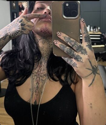 Full leaked Charleymcmahon private onlyfans photo