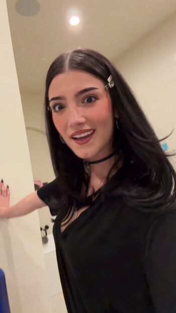 Full leaked Charli d amelio page private onlyfans photo