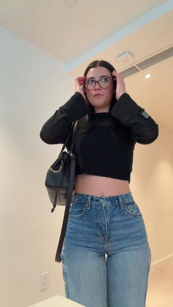 Full leaked Charli d amelio page private onlyfans photo