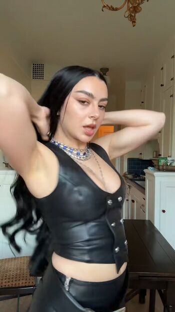 Full leaked Charli xcx page private onlyfans photo