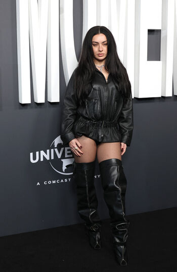 Full leaked Charli xcx page private onlyfans photo