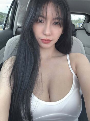 Full leaked Charmmanicio private onlyfans photo