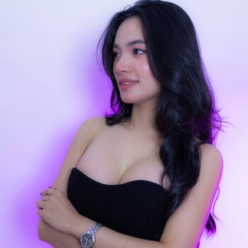 Full leaked Chea charany private onlyfans photo