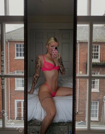 Full leaked Cherryisabellejones private onlyfans photo