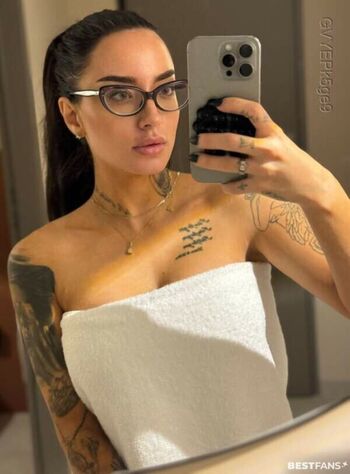 Full leaked Cherryrebelle  page private onlyfans photo