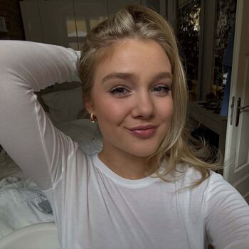 Full leaked Chiara tews private onlyfans photo