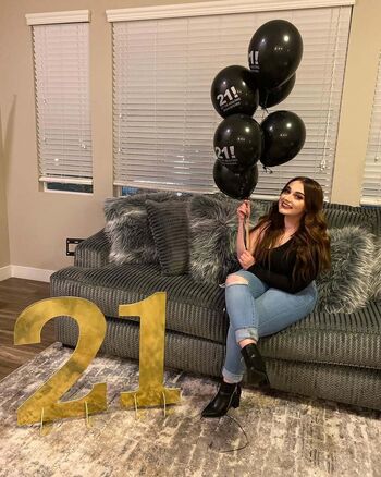 Full leaked Chichi private onlyfans photo