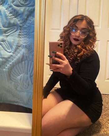 Full leaked Chichi private onlyfans photo