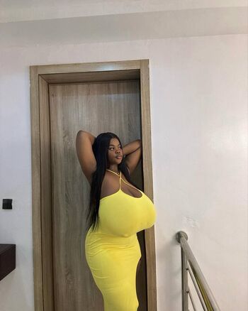 Full leaked Chioma lov private onlyfans photo