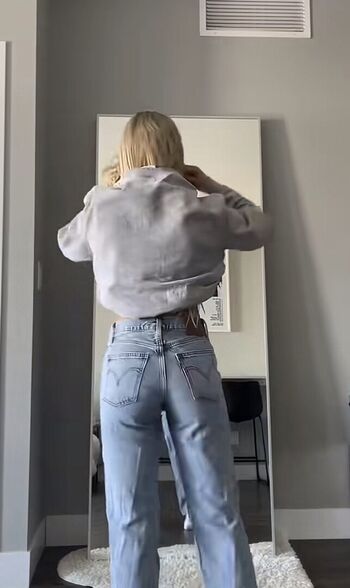 Full leaked Chloe lippai private onlyfans photo