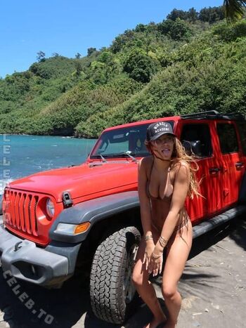 Full leaked Chloe parker  page private onlyfans photo