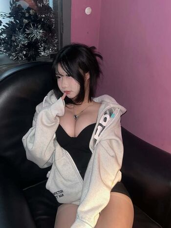 Full leaked Chloe private onlyfans photo