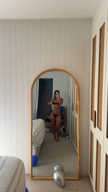 Full leaked Chlotobin private onlyfans photo