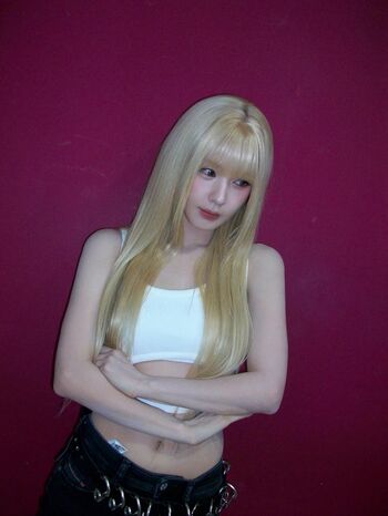 Cho Mi-yeon (Miyeon) - i-dle [(G)I-dle]