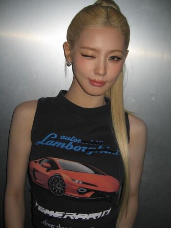 Cho Mi-yeon (Miyeon) - i-dle [(G)I-dle]