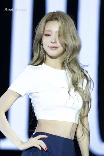 Cho Mi-yeon (Miyeon) - i-dle [(G)I-dle]