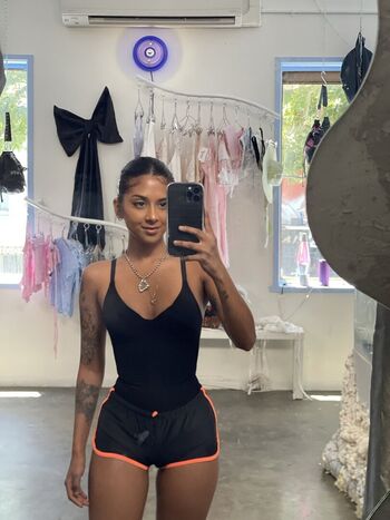 Full leaked Chrissymenzies private onlyfans photo