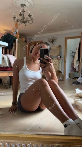 Full leaked Christabellaeee private onlyfans photo