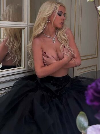 Full leaked Christina aguilera  page private onlyfans photo