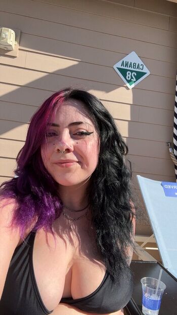 Full leaked Chx rliex private onlyfans photo