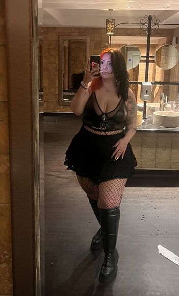 Full leaked Chx rliex private onlyfans photo