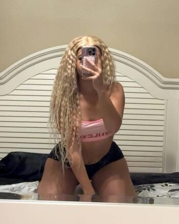 Full leaked Cierra rw private onlyfans photo