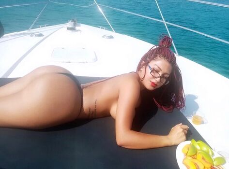 Full leaked Cikolatabetter private onlyfans photo