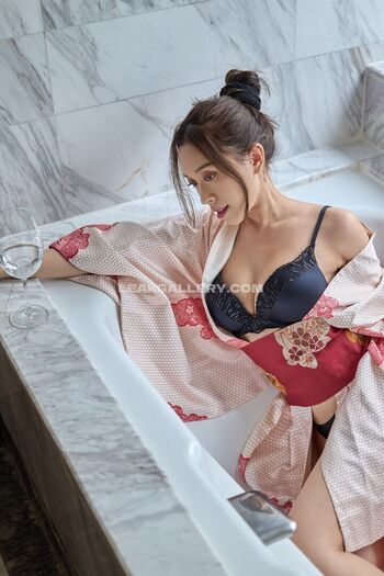 Full leaked Cindythiaap page private onlyfans photo