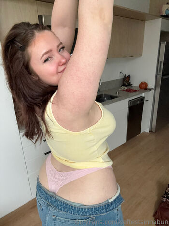 Full leaked Cinnabuntoast private onlyfans photo