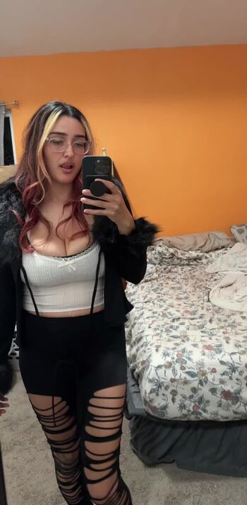 Full leaked Cinnamoon alien private onlyfans photo