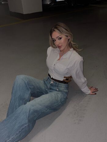 Full leaked Cisilleyup private onlyfans photo