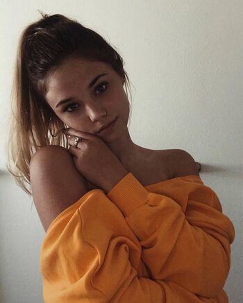 Full leaked Claire estabrook  page private onlyfans photo