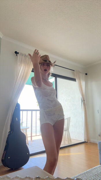 Full leaked Claire rosinkranz page private onlyfans photo