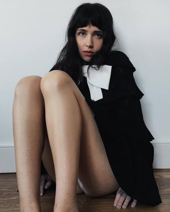 Full leaked Clairo private onlyfans photo