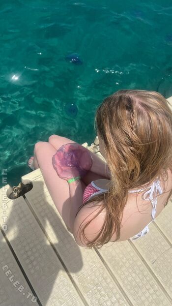 Full leaked Clarabruells private onlyfans photo